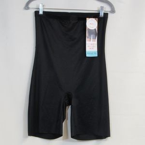 Assets by Spanx Black High Waisted Mid Thigh Shorts Plus Size 1X